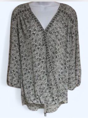 Max Studio Gray Printed V-Neck Tunic wrap front